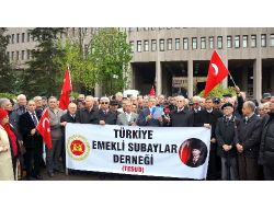 Emekli Subaylardan '28 Şubat' Protestosu