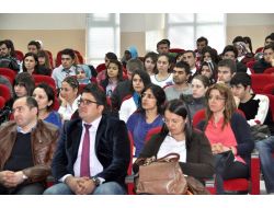 'Dilde Birlik' Konferansında Türkçenin Tarihi Anlatıldı