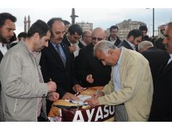Ayasofya’nın Cami Olması İçin İmza Kampanyası Başlatıldı