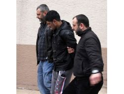 Esrar İçip İş Yeri Sahibini Beklemişler