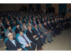 Tatvan'da Kutlu Doğum Haftası'nda Konferans Verildi Ve Etli Pilav Dağıtıldı