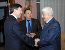 Kazakistan’dan Tacikistan’a Askeri Yardım