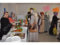 Muş'ta Öğrenciler Yararına Düzenlenen Kermes Büyük İlgi Gördü