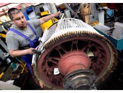 Rusya Sanayi Sektörü Mart Ayında Yüzde 2,6 Büyüdü