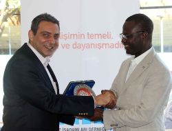 Gana'dan Tekstil Daveti: Gelin Ülkemizde Pamuk Üretip İşleyin