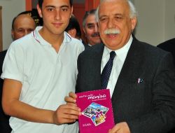 Bakan Avcı, Manisa’da Rektör Akan’ın Annesinin Cenaze Namazına Katıldı