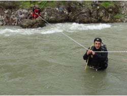 Bitlis Deresi'ne Düşen Yaşlı Adam, 2 Gündür Bulunamıyor
