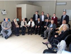 Huzurevi Sakinlerine İnternet Kursu