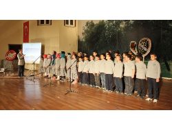 Edremit İmam Hatip Lisesi Kutlu Doğum Gecesi Düzenledi