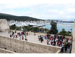 Suriyeli 134 Mülteci Çocuk Çeşme’yi Gezdi