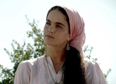 Tuğçe Kazaz tesettüre mi giriyor?