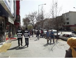 Emniyet, Dilencilik Yapan Çocuklara Göz Açtırmıyor