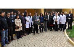 Doktorlar, Midyat’ta Basın Açıklaması Yaptı