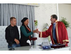 İskenderun Belediyesi Kutlu Doğum Haftası'nda Toplu Nikah Töreni Düzenledi