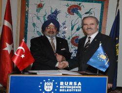 Hindistan Büyükelçisi Tarihi Dokuya Hayran Kaldı, Hintli Belediye Başkanları Bursa'ya Gelecek