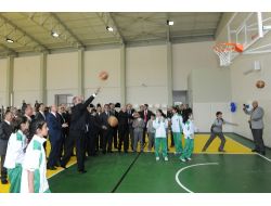 Gürsu'ya Bir Salon Daha Yapıldı