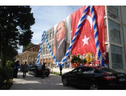 23 Nisan'da İzmirli Çocuklara Ücretsiz Bakacak