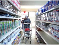 Bitlis'te İhtiyaç Sahibi Ailelere Sosyal Marketten Ücretsiz Alışveriş İmkanı