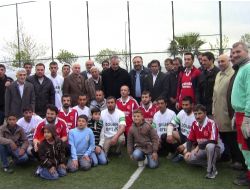 Din Görevlileri İle Romanlar'ın Maçında Dostluk Kazandı