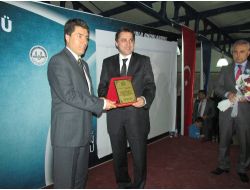 Yrd. Doç Dr. Öztürk: Kur’an İle Ahlaklanan İnsan Olmak Lazım