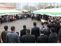 Ağrı'da Köylerde Kutlu Doğum Heyecanı
