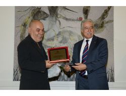 Ertuğrul Ateş’ten 'Romantik' Sergi