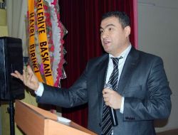 Eğitimci Yazar Kapar: Çocuğun Başarılı Olması İçin Ailede Mutluluk Olmalıdır