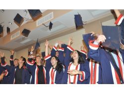 Tarsus Otelcilik Ve Turizm Meslek Lisesi 3. Mezunlarını Verdi
