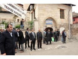 Şahinbey Belediyesi, Şıh Camii Ve Şıh Hamamı’nın Etrafını Açıyor