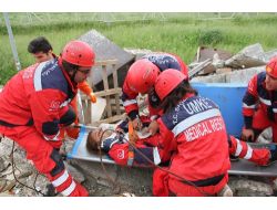 Adana'da Enkazdan Yaralı Kurtarma Tatbikatı Gerçeğini Aratmadı