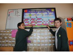 Öğrenciler, Her Okudukları Kitap İçin Haritada Bir İli İşaretliyor