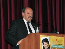 "Kabe Çevresinin Yayalaştırılması Özal’ın Projesidir"