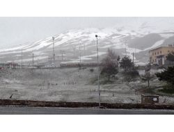 Erciyes’e İkinci Kez Kar Yağdı