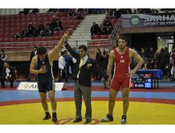 Genç Grekoromen Milli Takımı, Azerbaycan'da 3 Altın Aldı