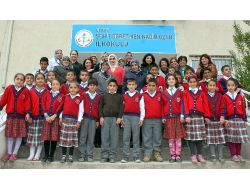 Fırat Üniversite Kadınlar Kolu'ndan Öğrencilere Yardım