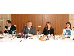 Özgürel: Toplum İlk Defa 'Evet' Veya 'Hayır'ın Ötesinde Cevap Üretmeye Çalışıyor