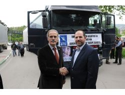 Bursa'dan Suriyeli Mültecilere 2 Tır Malzeme