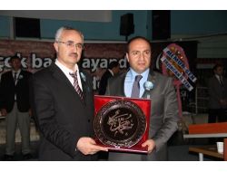 Erzincan'da 'Peygamberimiz Ve İnsan Onuru' Konferansı Düzenlendi