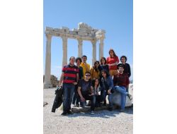 Tıplı Öğrenciler, Side Antik Kent'i Fotoğrafladı