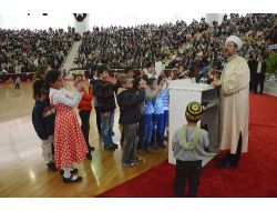 Görmez, Çocukları Uzaklaştıran Korumayı Uyardı: Arkadaşlarıma Dokunma