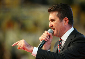 "GİT TORUNLARINLA UĞRAŞ"