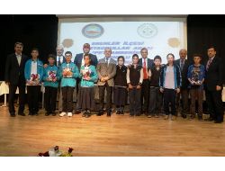 Sakarya Fatih Koleji Bilgi Yarışmasında 2 Derece Elde Etti