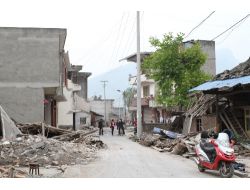 Çin, Depremden Sonra Doğan Ve Enkazdan Kurtulan Bebekleri Konuşuyor