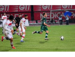 Medical Park Antalyaspor: 0- Bursaspor: 0 (İlk Yarı)