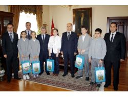 Bursa’nın İlk Kadın Valisi Göreve Başladı