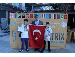 Özel Nilüfer Safvet Koleji Bilişimde Dünya 3.'sü