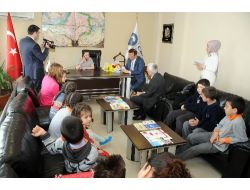 Belediye Başkanı, Okuluna Bilgisayar Alınması Talimatı Verdi