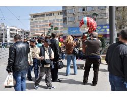 Nasrettin Hoca'nın 'Doğuran Kazan' Heykeli İlgi Odağı Oldu