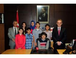 Türkmenistan'da 23 Nisan Çoşkuyla Kutlandı