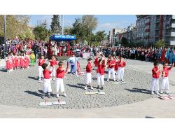 23 Nisan Ulusal Egemenlik Ve Çocuk Bayramı Kutlanıyor